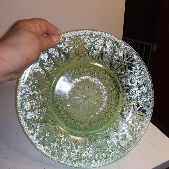 unmarked Accents Vintage Green Glass Plate Poshmark